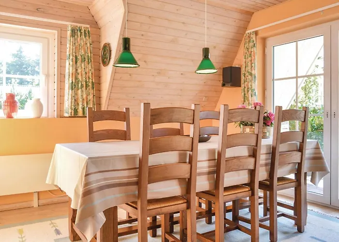 펜션 Three-bedroom In *