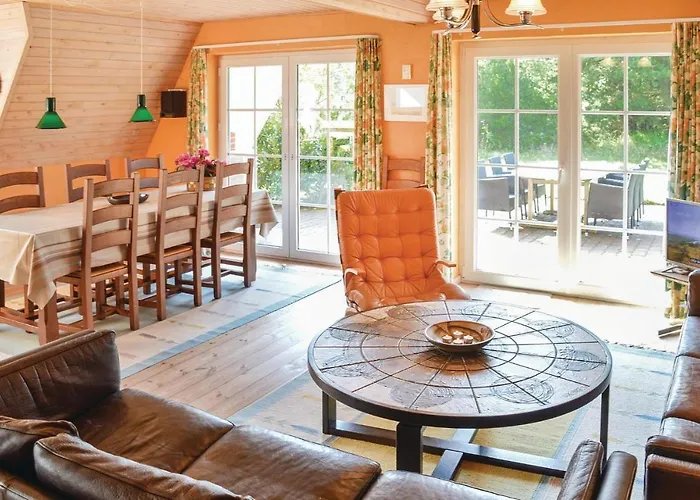 Feriehus Three-bedroom In
